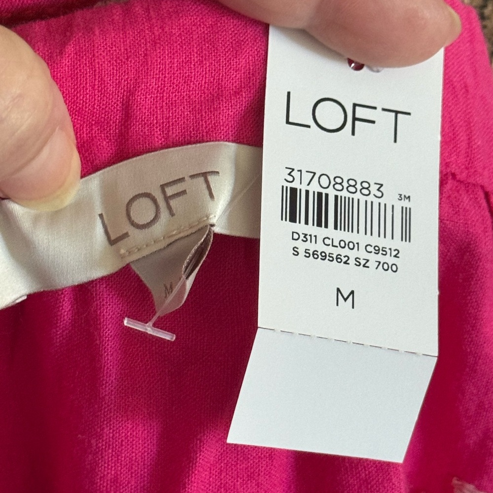 NWT-LOFT vibrant Pink embroidered top. Fun, flirting, and feminine - Picture 7 of 9